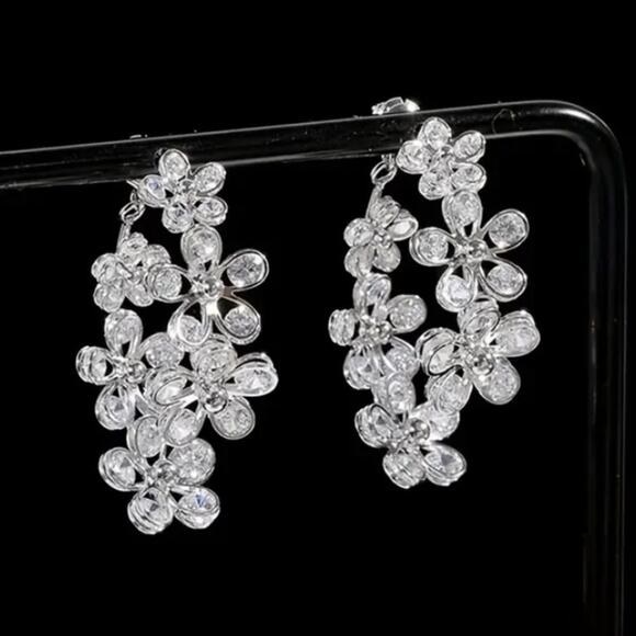 Double Edge Side Zircon Earrings, Four leaf Dangle Wedding Anniversary Bridal - Picture 4 of 4